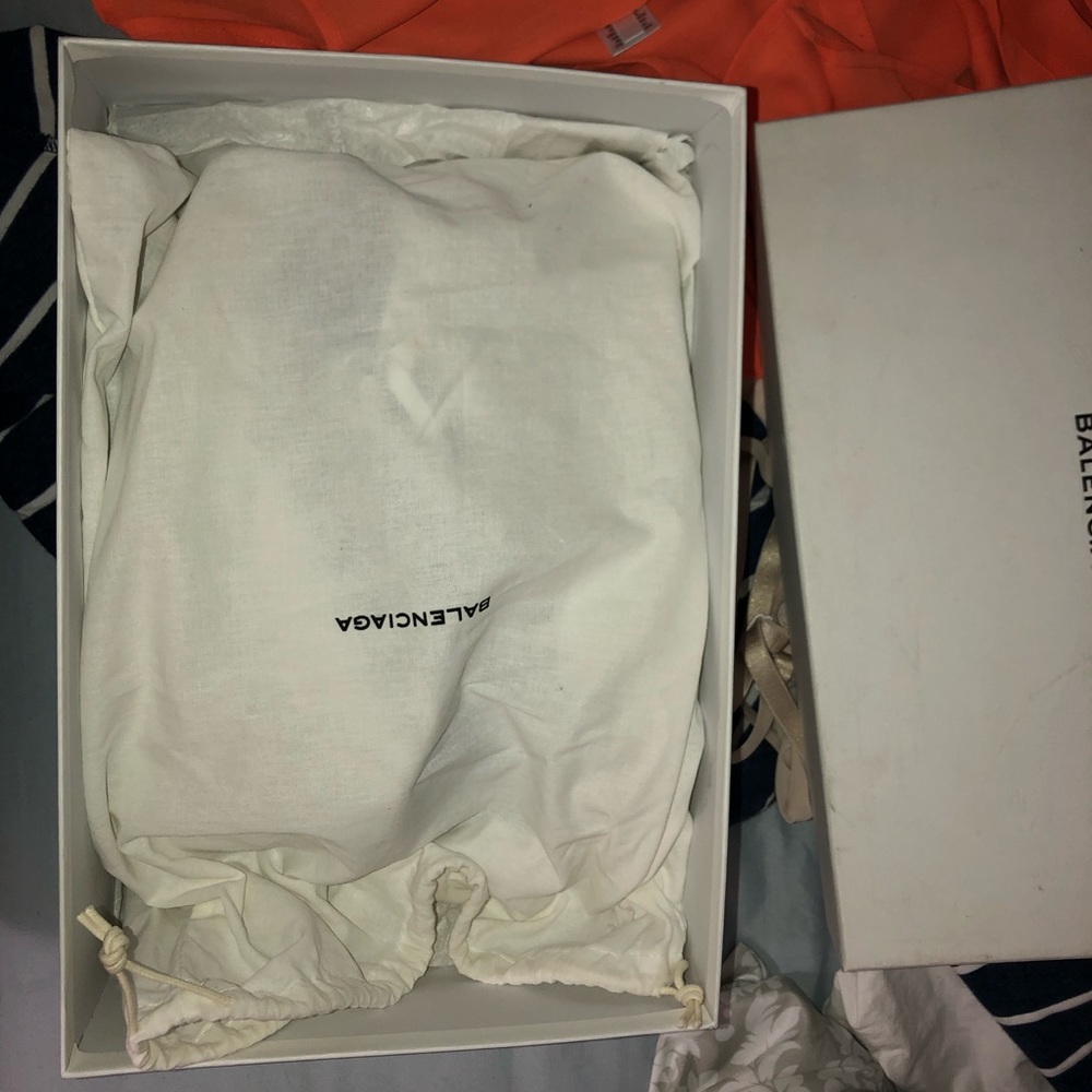Balenciaga Arenas WHITE***SOLD*** - Picture 6 of 6